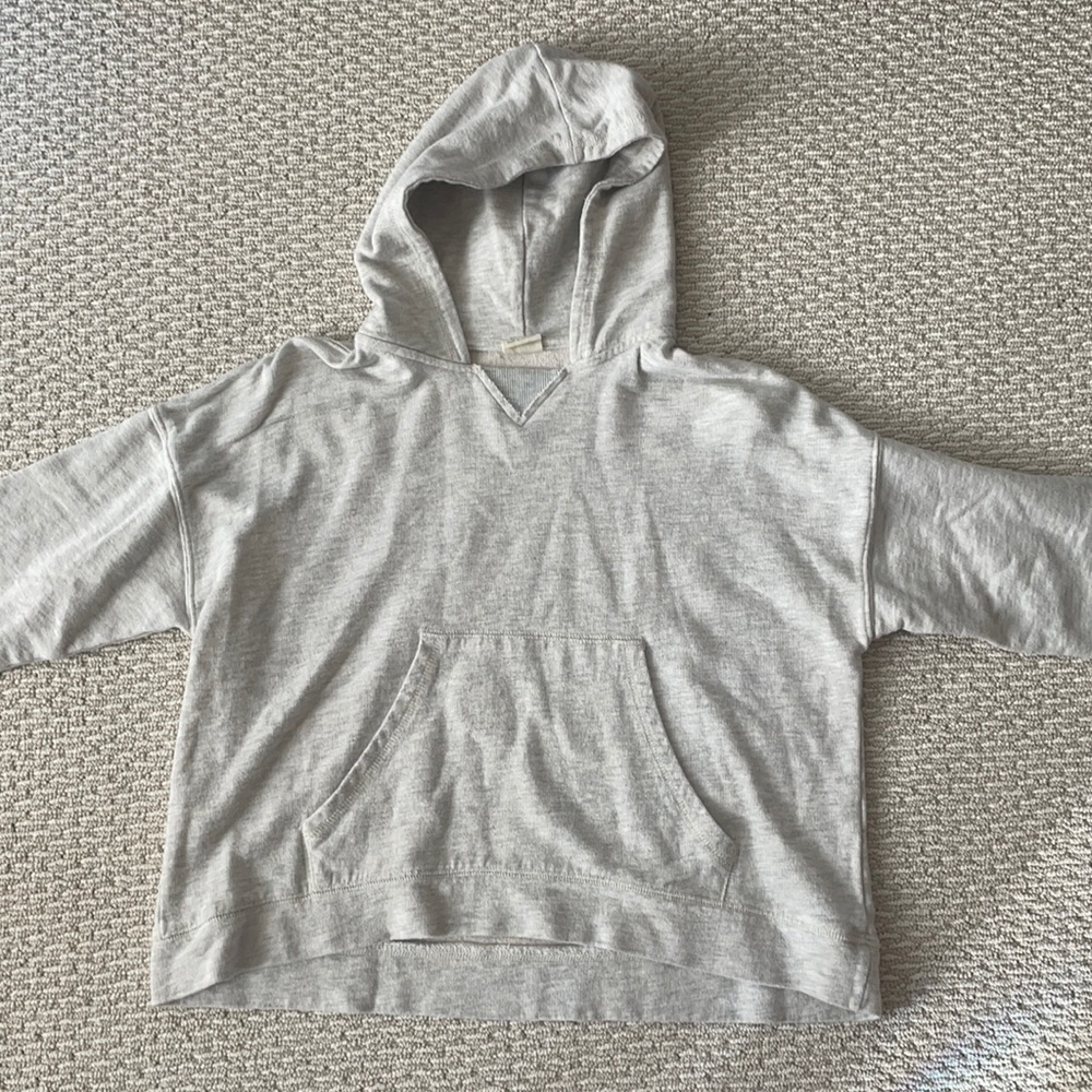 Zara Girls  casual collection light gray/ beige basic hoodie